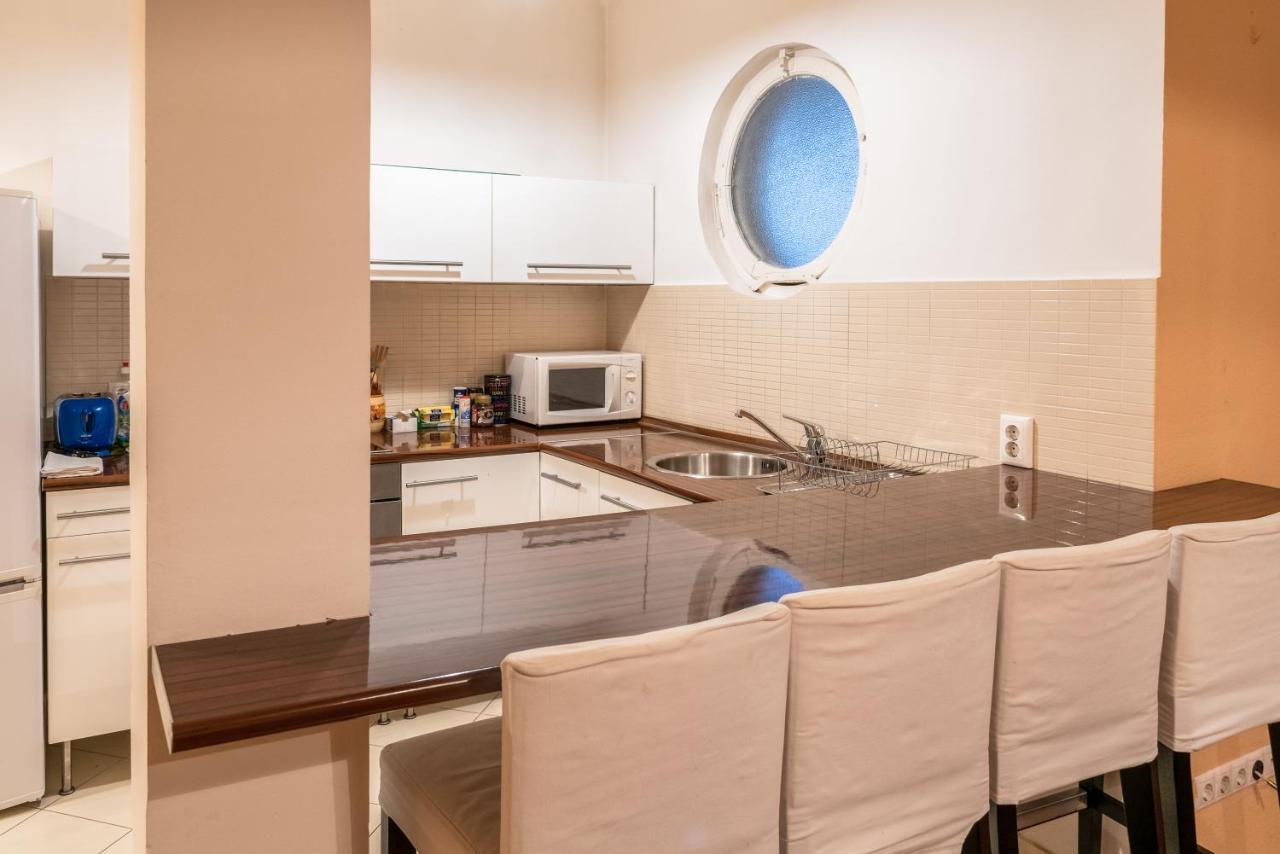 Elizabeth Bridge With Gellert-Hill View Apartment บูดาเปสต์ ภายนอก รูปภาพ